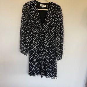 Diane Von Furstenberg mini chiffon dress size 8.
